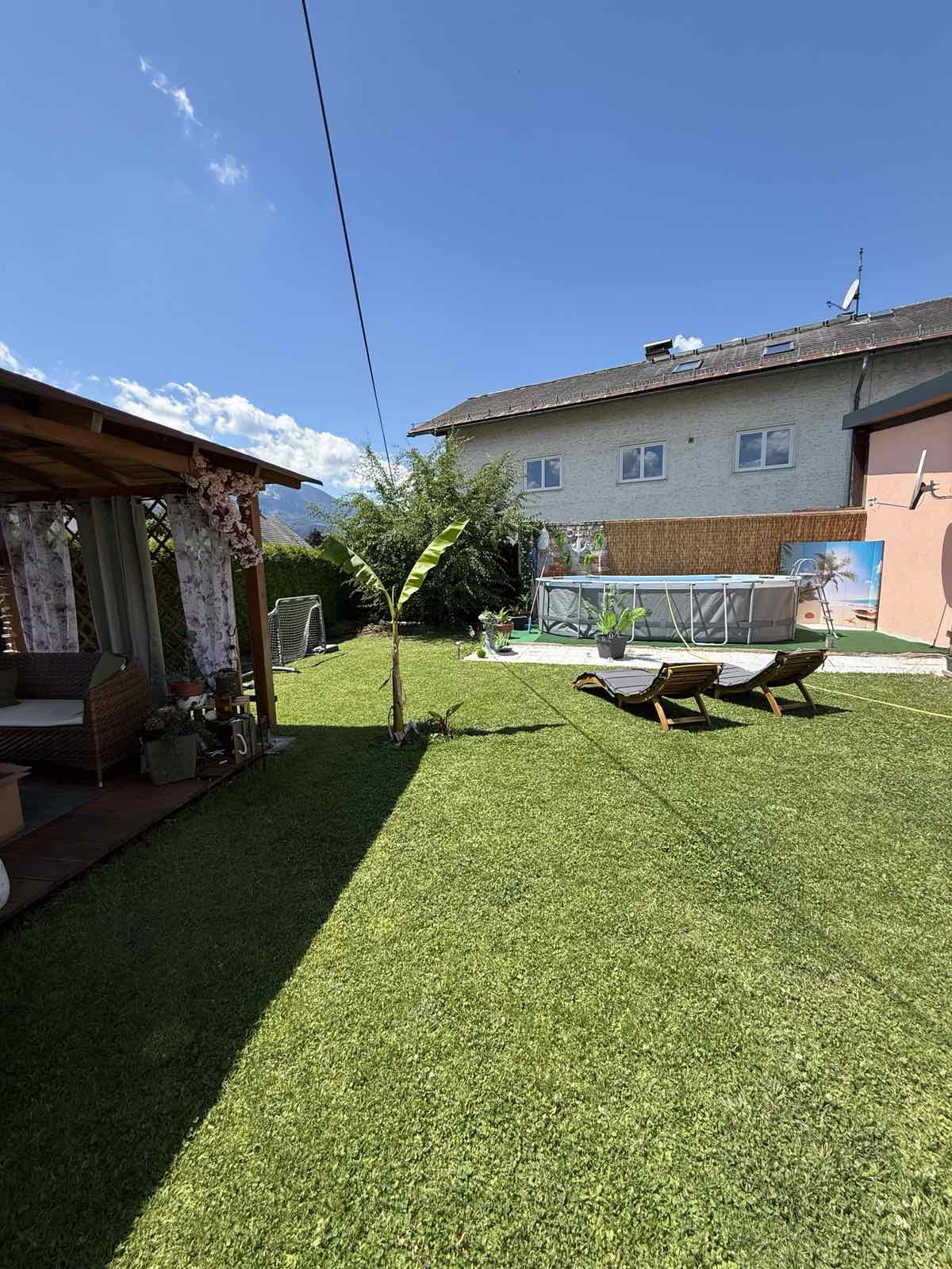 Garten mit Pool